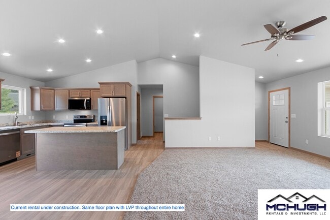 1719 Sovereign Way in Neenah, WI - Building Photo - Building Photo