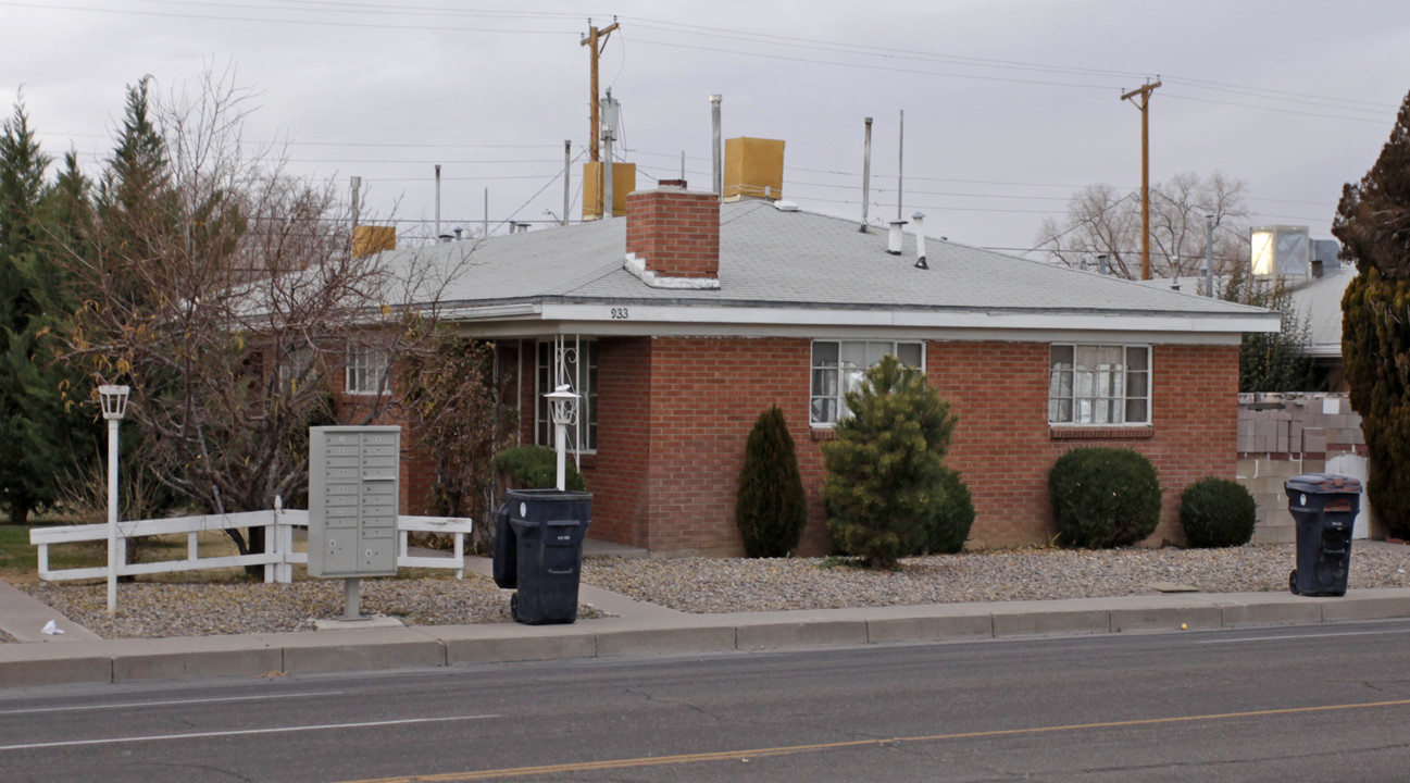 933-945 Louisiana Blvd SE in Albuquerque, NM - Foto de edificio