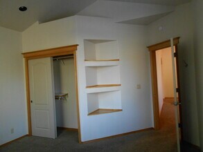 1021 SW Crosscut Ct in Bend, OR - Building Photo - Building Photo