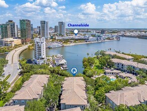 740 Mainsail Dr in Tampa, FL - Building Photo - Building Photo