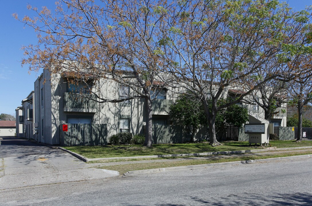 Timber Ridge Apartments in Corpus Christi, TX - Foto de edificio