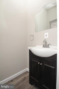 5411 Trinity St photo'