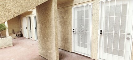 108 W Maple St in Glendale, CA - Building Photo - Building Photo