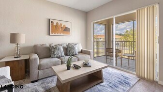 3695 Island Club Dr in North Port, FL - Building Photo