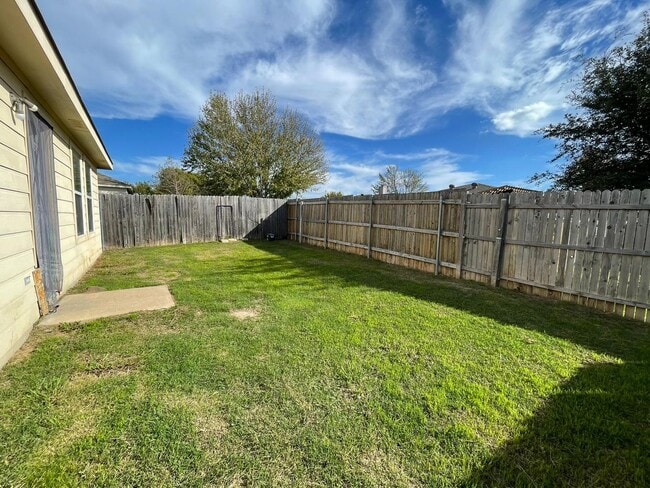 property at 5013 Waterford Dr
