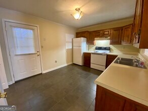 108 Berlin Ct in Athens, GA - Building Photo - Building Photo