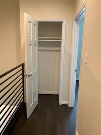 4622 Haywood St photo'