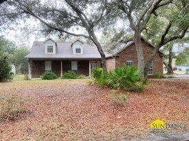 6268 Calle De Hidalgo in Navarre, FL - Building Photo