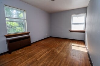 1110 Hamilton Way in Columbia, MO - Building Photo - Building Photo