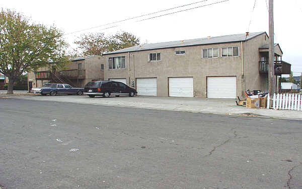 133-141 Chase St in Vallejo, CA - Foto de edificio - Building Photo