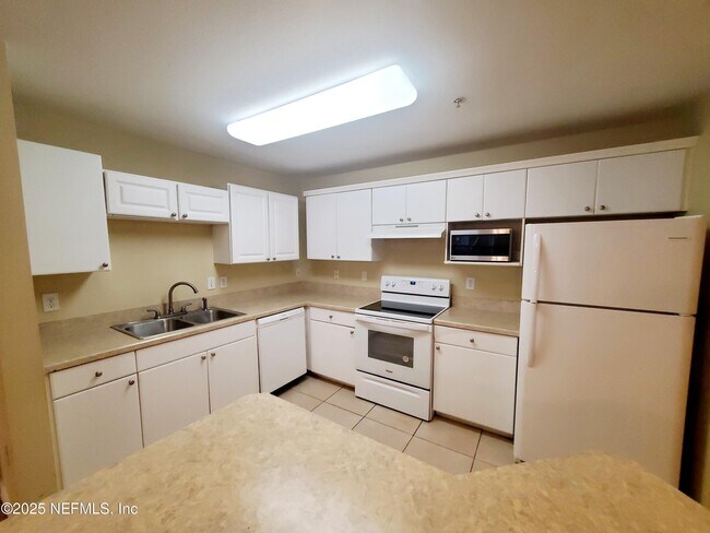 property at 3591 Kernan Blvd S