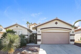 45 Pangloss St in Henderson, NV - Building Photo