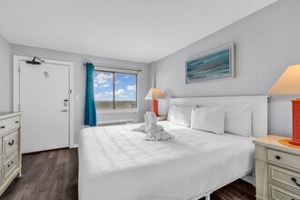 2001 S Ocean Blvd in Myrtle Beach, SC - Building Photo - Building Photo