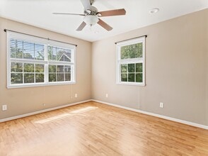 1710 Mary Ave in Bay City, TX - Building Photo - Building Photo