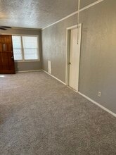 409 W Johnson St in Norman, OK - Building Photo - Building Photo