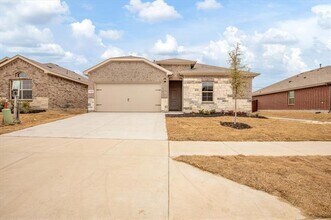 2220 Barnwell Dr in White Settlement, TX - Building Photo - Building Photo