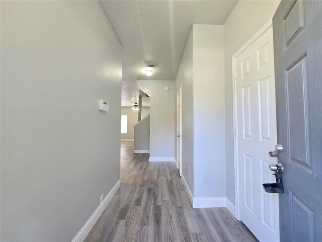 23750 Pebworth Pl in Spring, TX - Foto de edificio - Building Photo