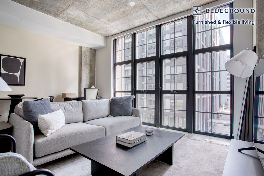 55 M St NE in Washington, DC - Building Photo