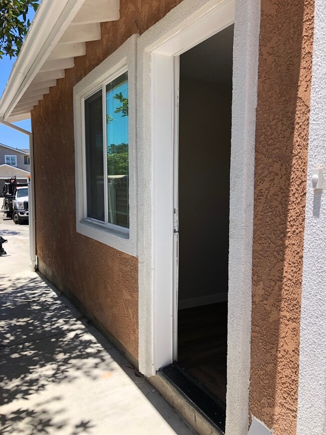 10974 Huber St, Unit studio in Anaheim, CA - Building Photo - Building Photo