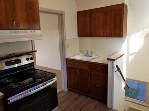 5116 Meridian Ave N, Unit .5 in Seattle, WA - Building Photo - Building Photo