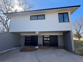 719 Madden Rd in Hastings, NE - Building Photo - Building Photo