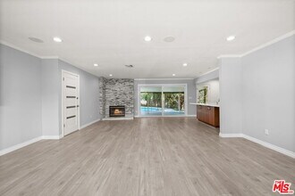 22116 Blythe St in Los Angeles, CA - Building Photo - Building Photo