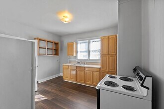 1008 N Boone St in Johnson City, TN - Building Photo - Building Photo