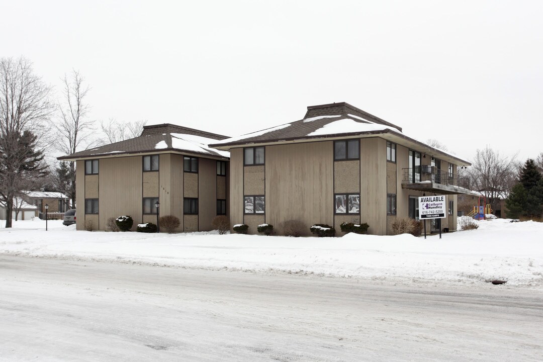 1618 S Despelder St in Grand Haven, MI - Building Photo