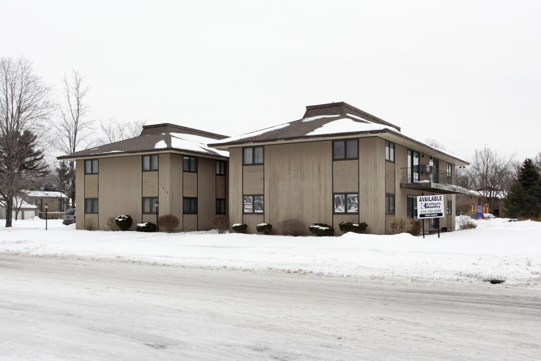 1618 S Despelder St in Grand Haven, MI - Foto de edificio