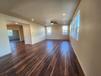 9549 Cherry Grove Cir in Sacramento, CA - Building Photo - Building Photo