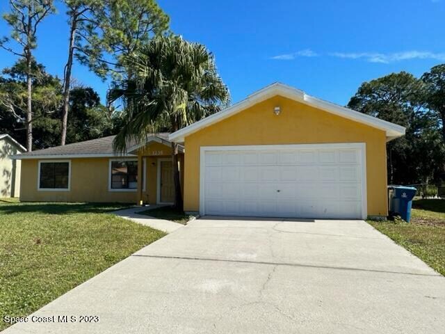 1235 Karlovy Ave NW in Palm Bay, FL - Building Photo
