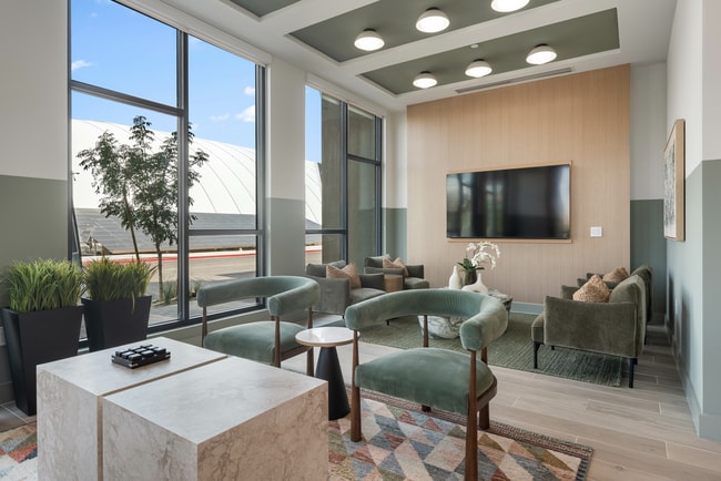 Mira Tempe in Tempe, AZ - Building Photo - Building Photo