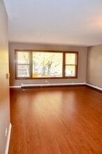 6743 N Oxford Ave in Chicago, IL - Building Photo - Building Photo