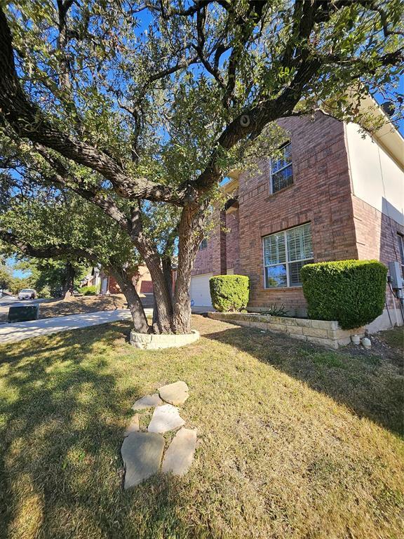 1907 Idlewilde Run Dr in Austin, TX - Foto de edificio - Building Photo