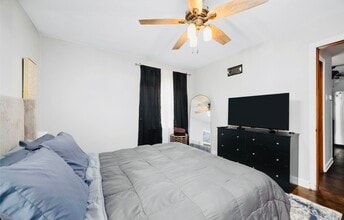 2260 Woodson Rd in Overland, MO - Building Photo - Building Photo