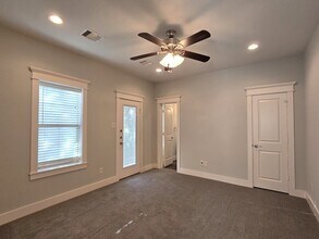 4109 Allen St in Houston, TX - Building Photo - Building Photo