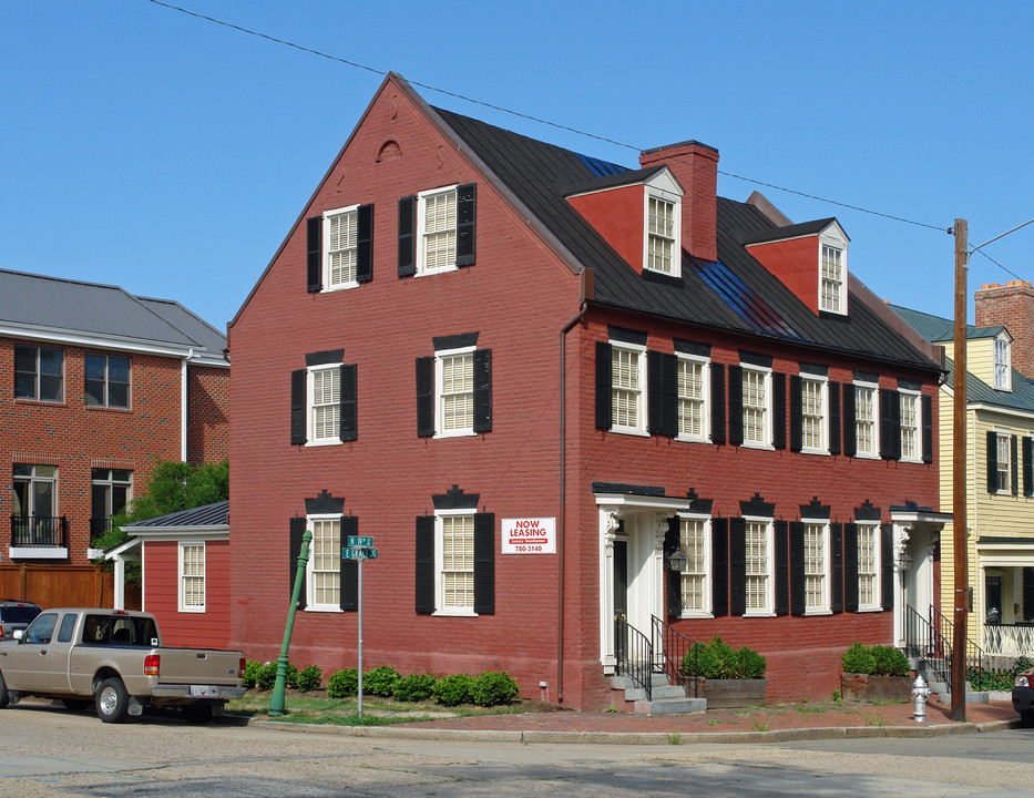 1813-1815 E Grace St in Richmond, VA - Building Photo