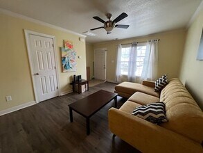 605 Streamwood Dr in Jacksonville, NC - Building Photo - Building Photo
