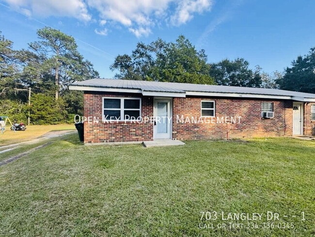703 Langley Dr in Dothan, AL - Building Photo - Building Photo