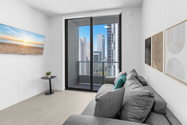 501 NE 1st Ave, Unit SI ID1505758P