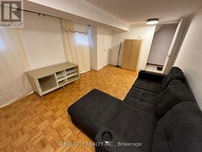 7706 Wildfern Dr in Mississauga, ON - Building Photo - Building Photo