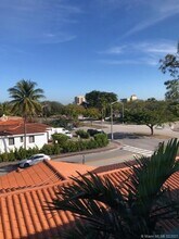 444 Ponce de Leon-Unit -11 in Coral Gables, FL - Building Photo - Building Photo