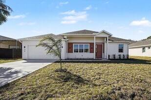 276 Americana Blvd NW in Palm Bay, FL - Building Photo