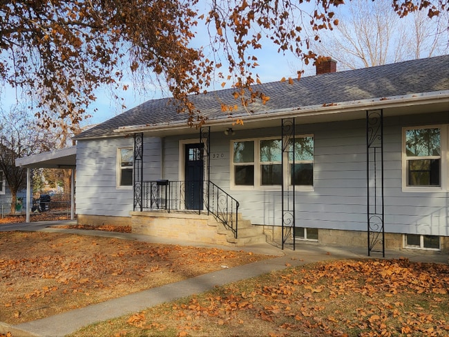 320 Cullum Ave in Richland, WA - Building Photo - Building Photo