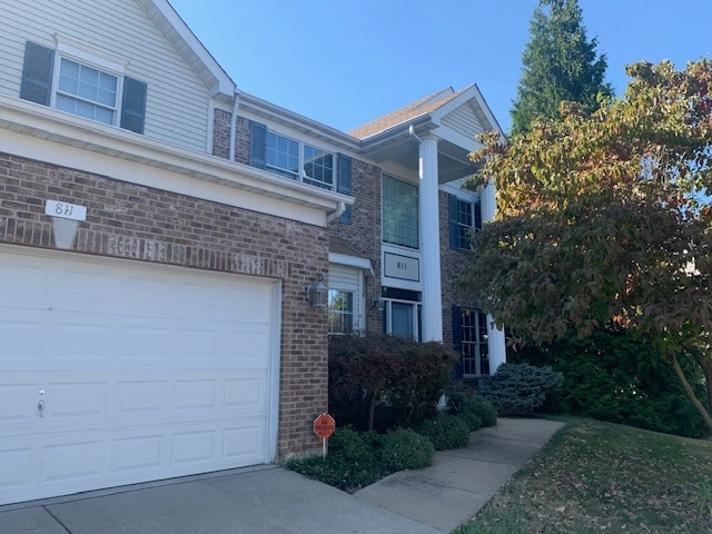 811 Wheaton Way in Creve Coeur, MO - Building Photo - Building Photo