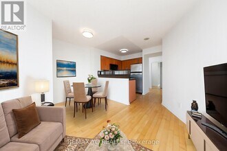 28 Harrison Garden Blvd in Toronto, ON - Building Photo - Building Photo