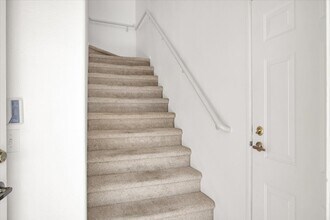 5855 Valley Dr in North Las Vegas, NV - Building Photo - Building Photo