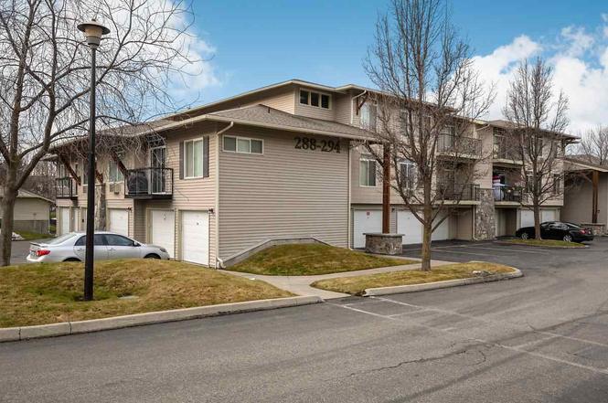 22855 E Country Vista Dr #292, Unit 292 in Liberty Lake, WA - Foto de edificio