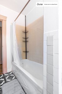 123 Washington St photo'