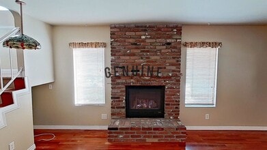 1058 Townhouse Dr in Costa Mesa, CA - Building Photo - Building Photo